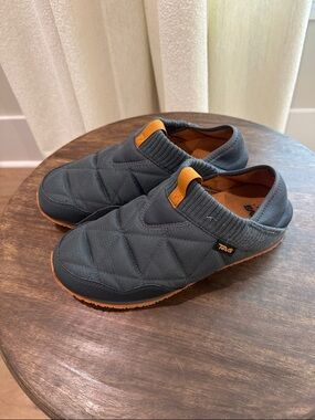 Teva Quilted Slip-On Shoes in Charcoal with Orange Accents
